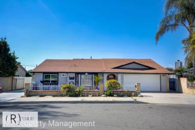 Main picture of 2441 Sylvian Ln