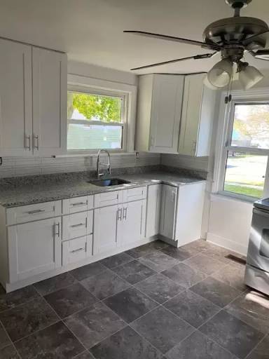 Main picture of 1508 E Derry Rd