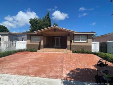 Main picture of 2255 SW 26th St