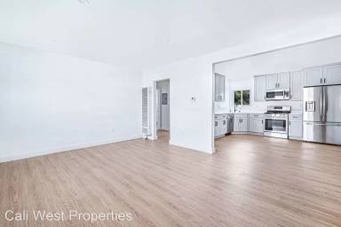 Main picture of 11602 Freeman Ave