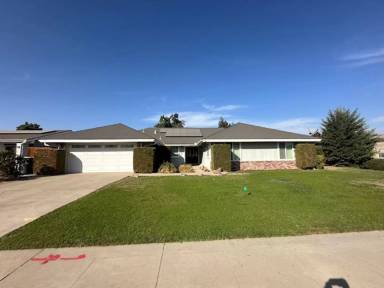 Main picture of 3116 W La Vida Ave