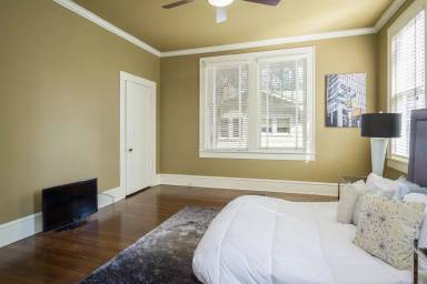 Main picture of 735 Dudley Dr