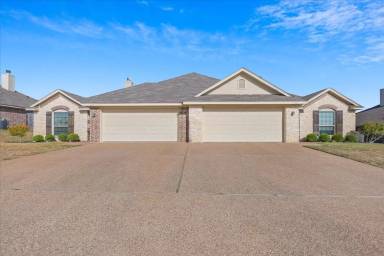 Main picture of 600-24 Madison Cir