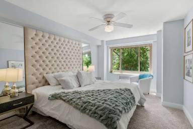Main picture of 1359 N Lake Shore Dr
