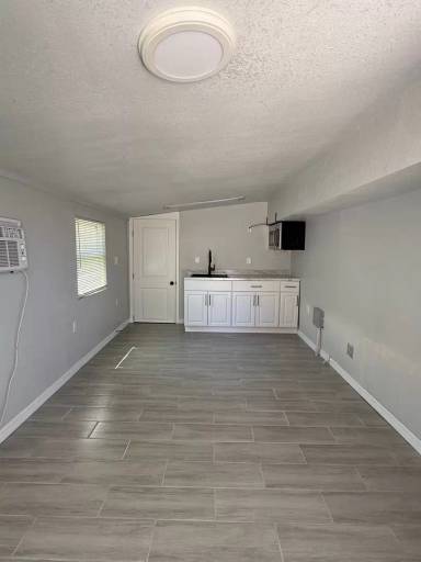 Main picture of 3519 20th St W