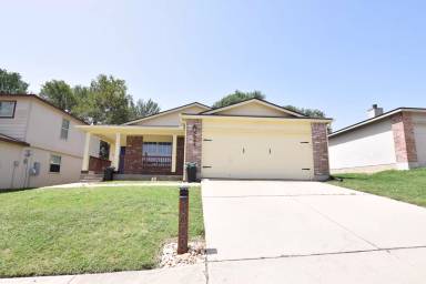 Main picture of 3008 Tangent Ct