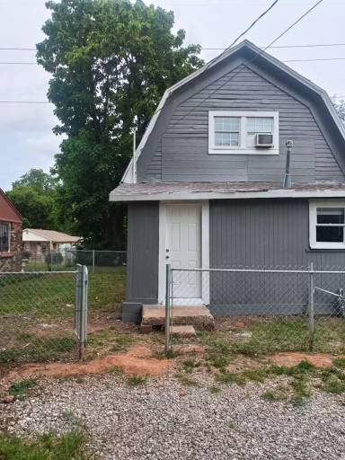 Main picture of 526 SE 21st St