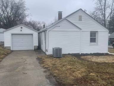 Main picture of 741 S Miller Ct