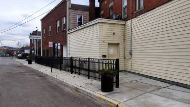 Main picture of 26 Pine St