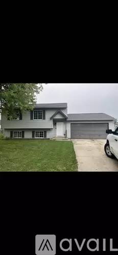 Main picture of 242 Country Wood Dr