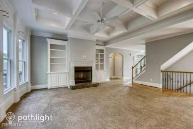 Main picture of 2944 Olivine Dr
