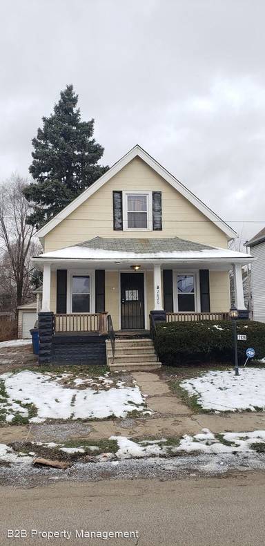 Main picture of 2800 E 122nd St