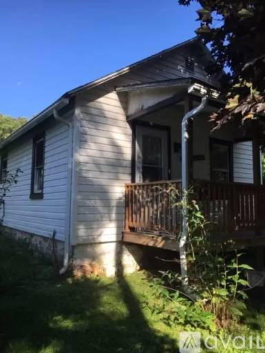 Main picture of 624 State St