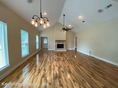 Main picture of 15322 Wentworth Ct