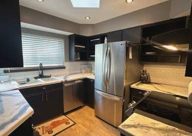Main picture of 1226 S Monaco Pkwy