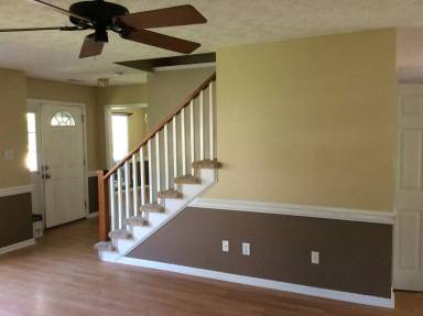 Main picture of 711 Barney Fones Dr