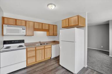 Main picture of 127 S Union St