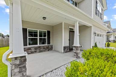Main picture of 131 Mittams Point Dr