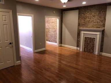 Main picture of 111 N Spring St