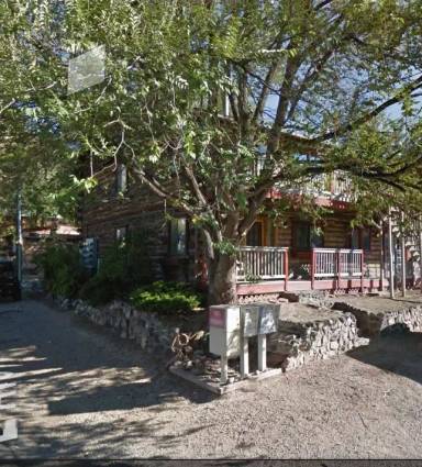 Main picture of 200 S E Ave