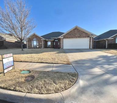 Main picture of 6053 Laci Ln