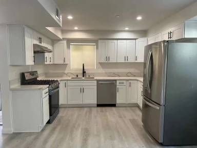 Main picture of 1258 W 37th Dr