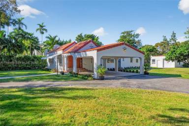 Main picture of 1305 Alhambra Cir