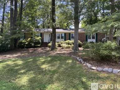 Main picture of 112 Great Glen Rd
