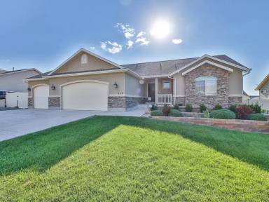 Main picture of 2117 N 170 W