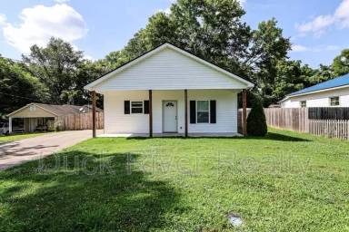 Main picture of 130 Westover Dr