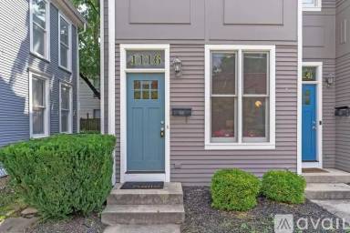 Main picture of 1116 Summit St