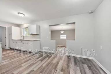 Main picture of 2327 Townsend Blvd