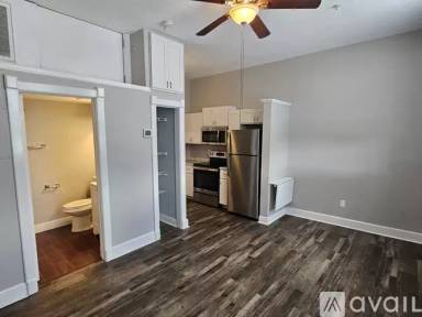 Main picture of 427 10th Ave W