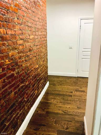 Main picture of 3620 Broadway