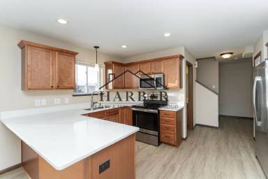 Main picture of 5142 Foxfield Dr NW