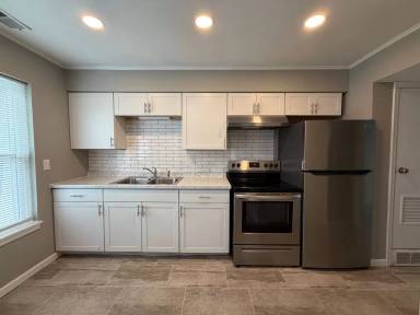 Main picture of 907 Georgian Dr