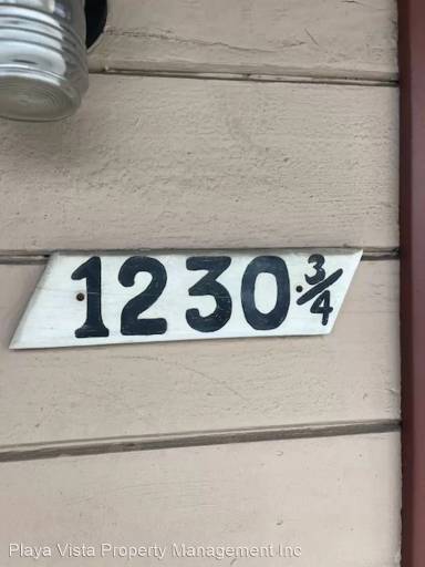 Main picture of 1230 1/4 N Beachwood Dr
