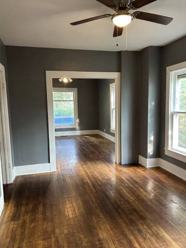 Main picture of 12 E James St