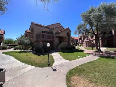 Main picture of Papago Park Village