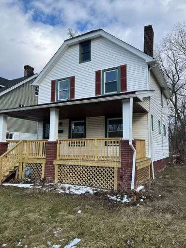 Main picture of 3467 E 125th St