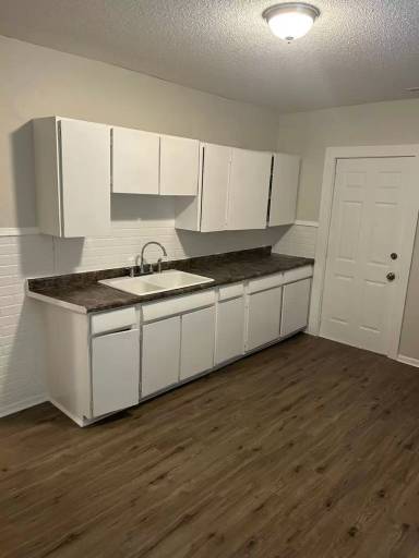 Main picture of 511 Penn Ave N
