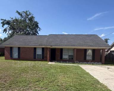 Main picture of 1641 Latham Ct