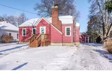 Main picture of 1316 W Union St