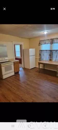 Main picture of 3619 E 55th St