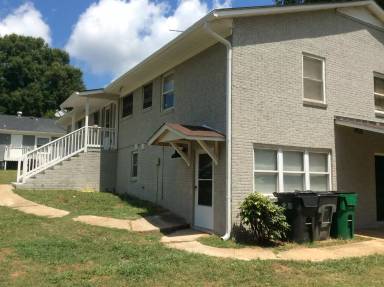 Main picture of 921 Parker St