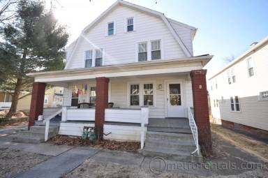 Main picture of 63-65 E Como Ave