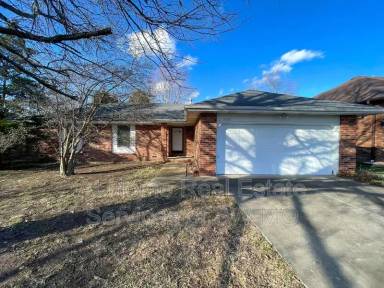 Main picture of 1627 E Woodgate St