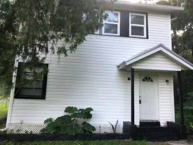Main picture of 434 S Lakeview Dr
