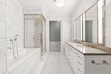Main picture of 140 W 12th St