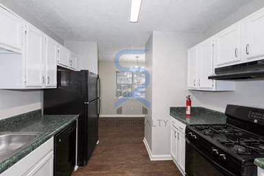 Main picture of 7215 Crestside Dr